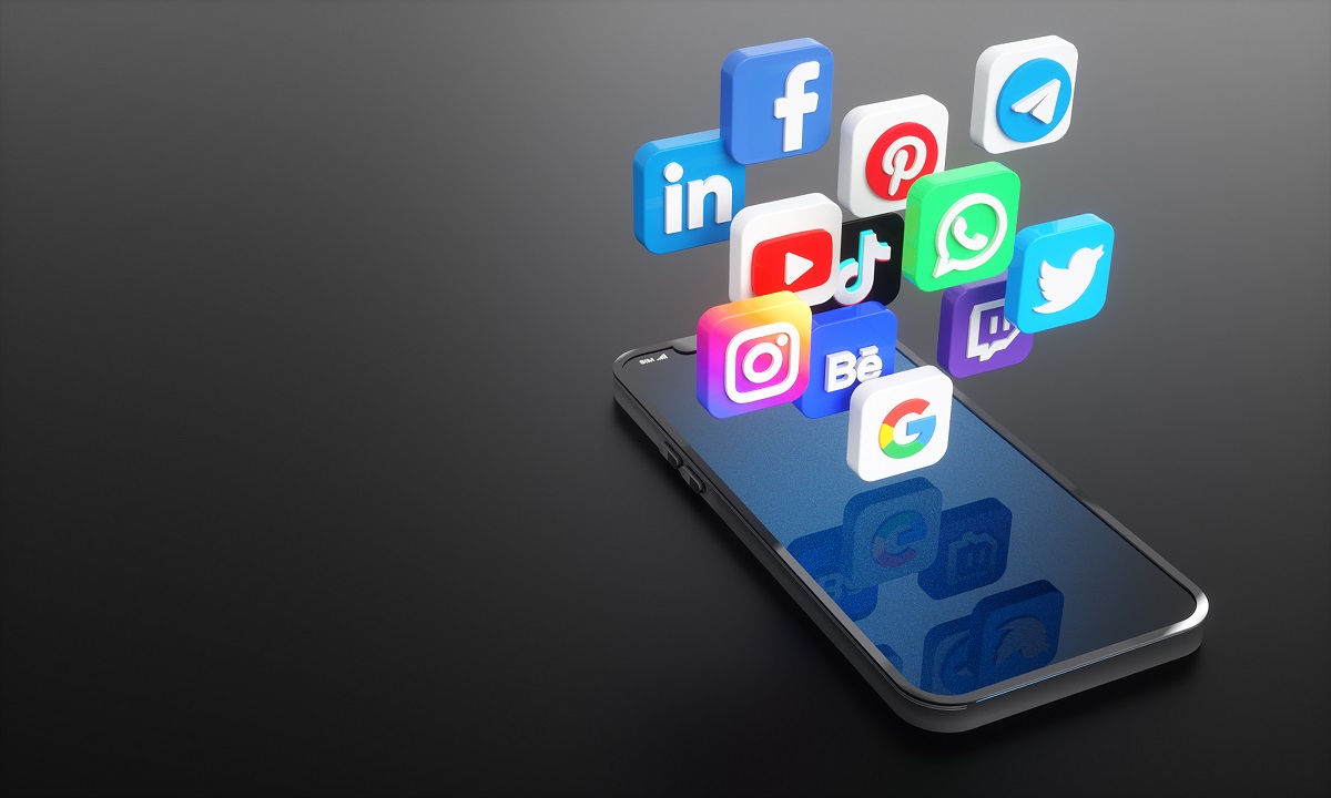  Expand your business reach with social media marketing and connect with your target audience